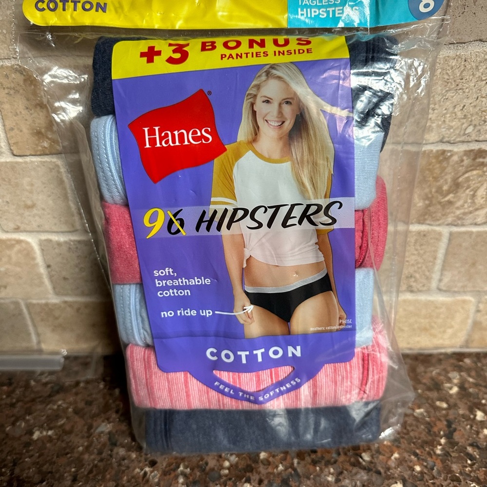 Hanes Hipsters size 8